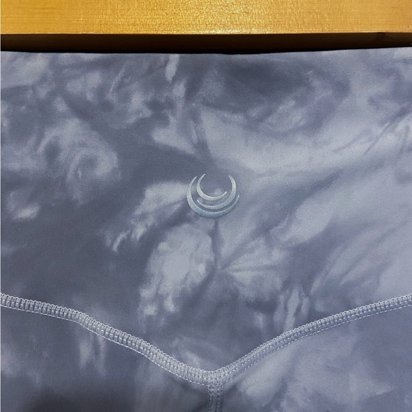 Lazuli Label Grey Tie Due Leggings | Medium - Picture 5 of 6